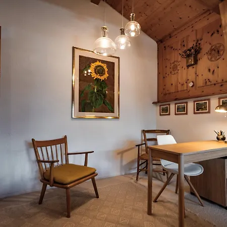 Casa Dschember 11 شقة