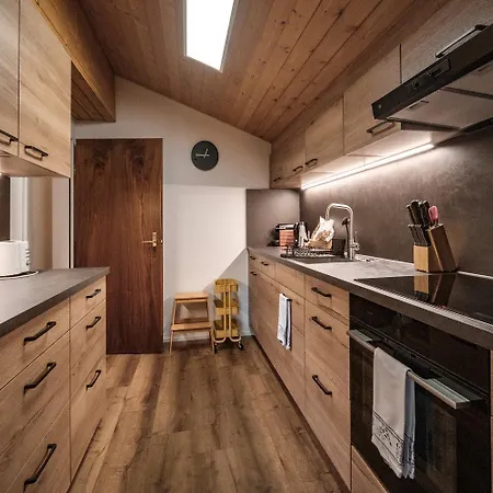 Casa Dschember 11 * أروسا