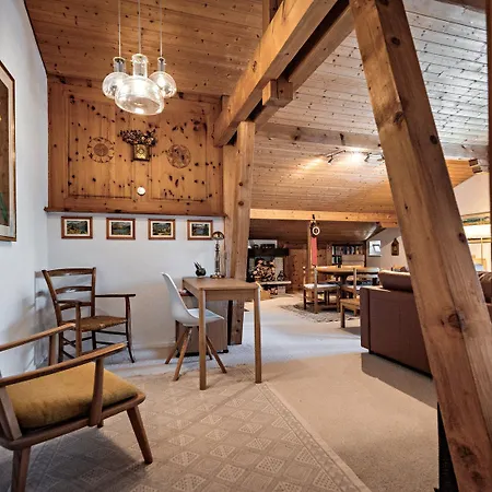 Casa Dschember 11 شقة